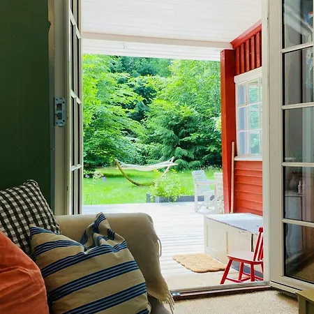 Red Wooden House In The Middle Of Frederiksvaerks Nature Holiday home *